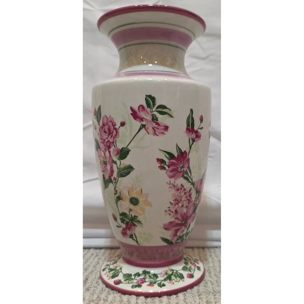 Laura Ashley laura ashley